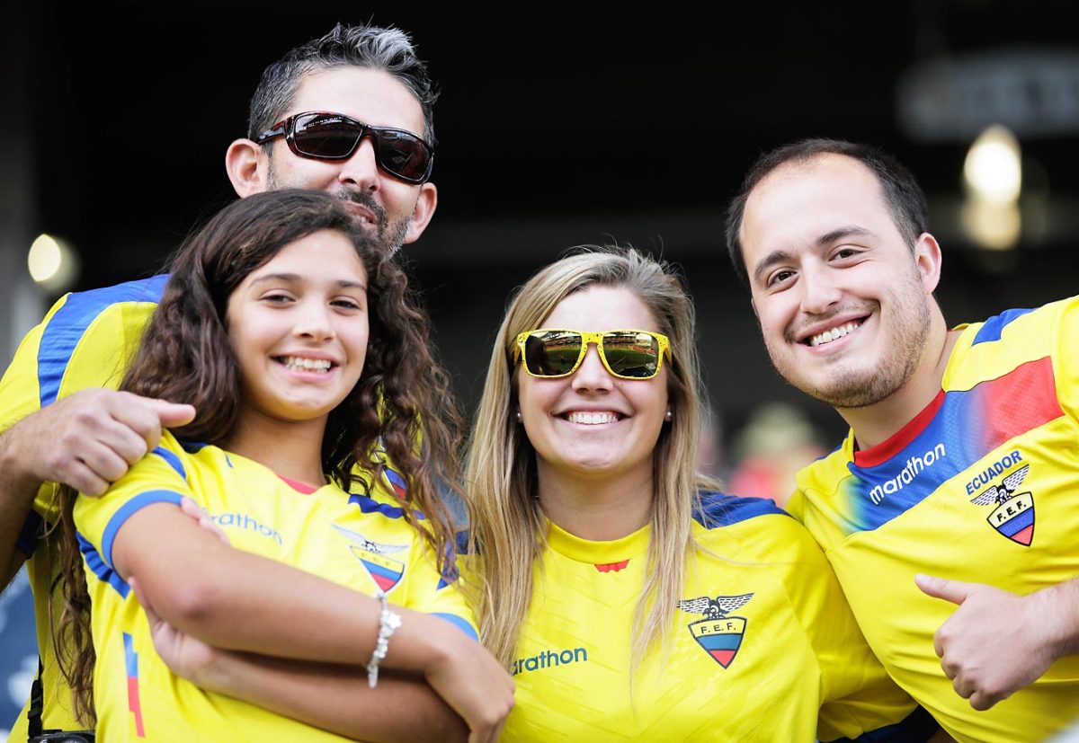 world-cup-fans-477337132_master.jpg
